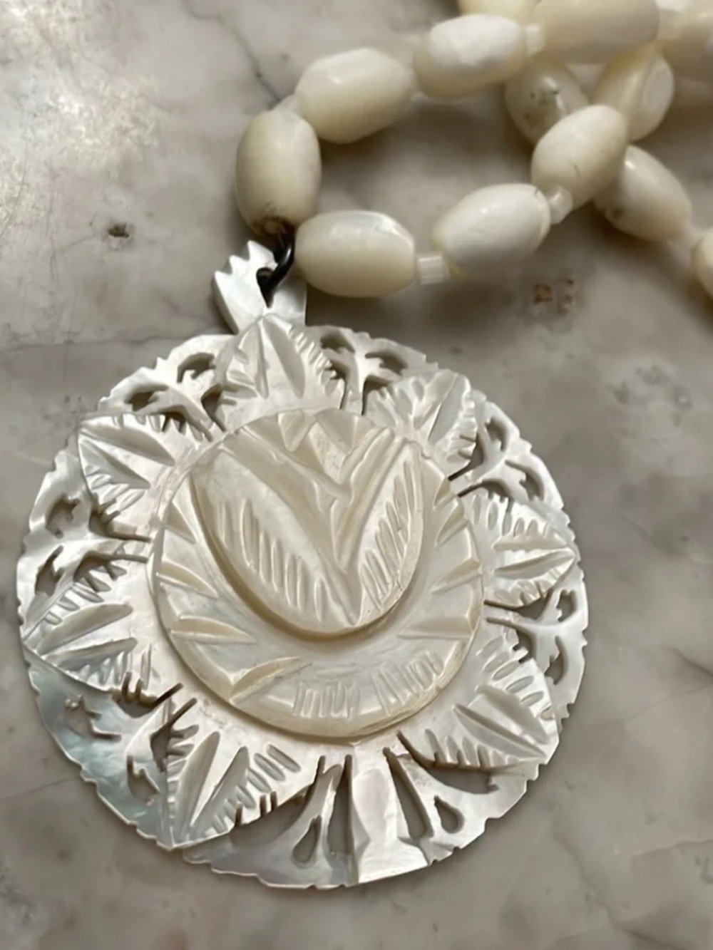 Vintage Mother of Pearl Flower Necklace Hand Carved Shell Filigree 2" NWT